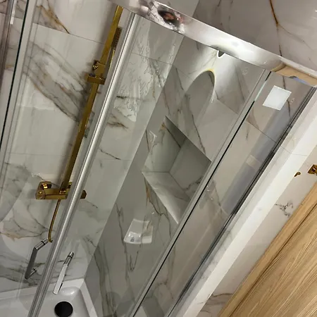 Apartment&airport- Free Wifi - Netflix - Close By Chopin Airport Apartman Varsó